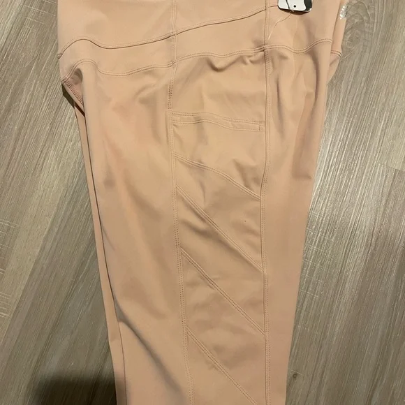 NWT FREE PEOPLE ON CLOUD NINE LEGGING - Picture 8 of 10